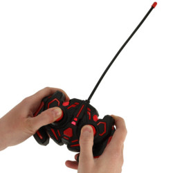 Skákajúci traktor, zelený