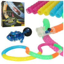 Dlhá rúrková trať s rýchlym vozidlom 210 prvkov